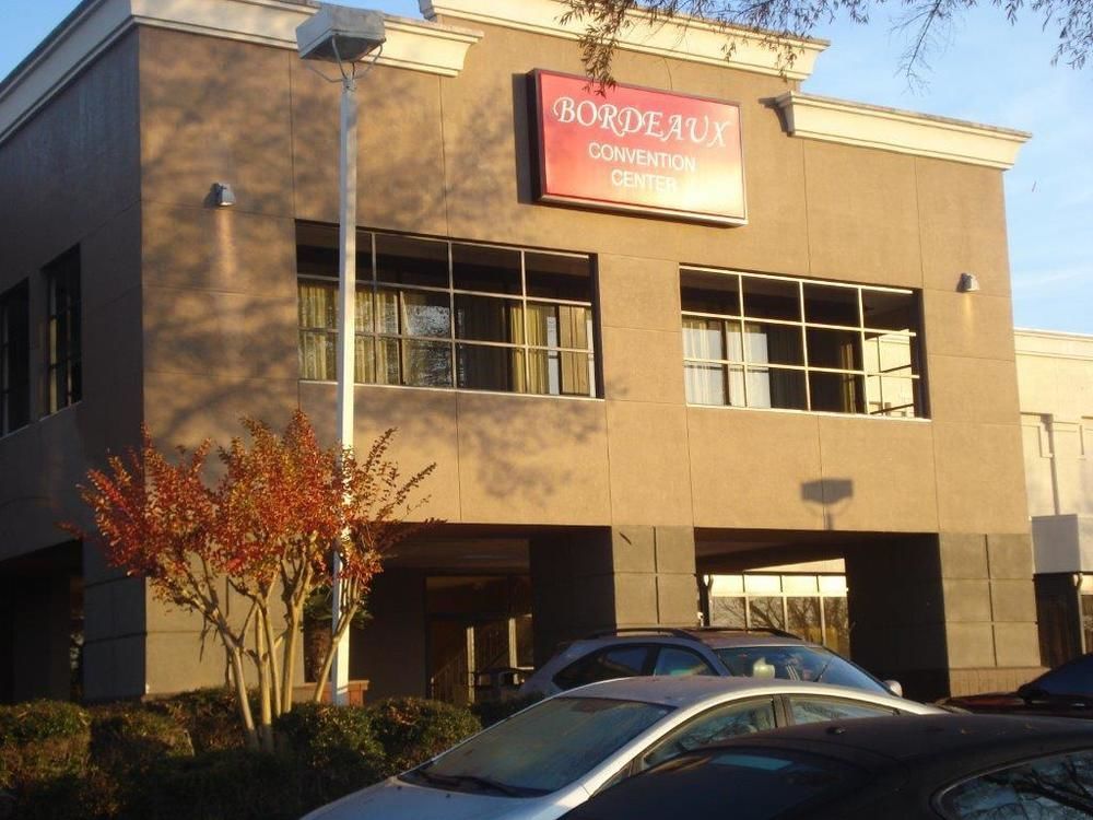 Ramada Plaza By Wyndham Fayetteville Fort Bragg Area Kültér fotó